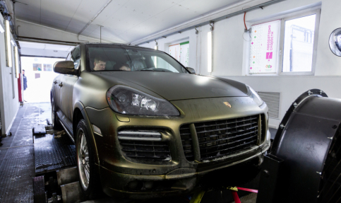 Диагностика Porsche Cayenne на диностенде