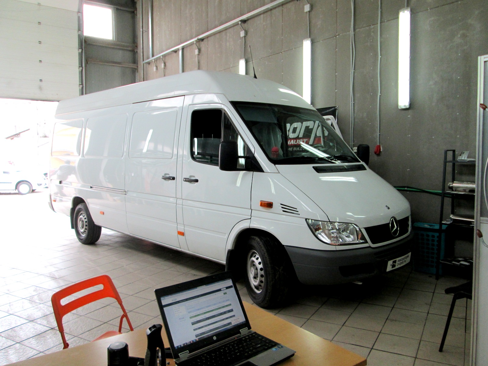 Mercedes Benz Sprinter 2.2 CDi (Фото 3)